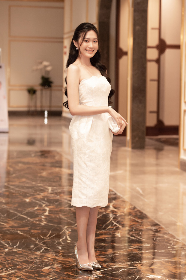 Dàn thí sinh đổ bộ sơ khảo miền Bắc Hoa hậu Việt Nam 2020: Bản sao Châu Bùi nổi bần bật, thí sinh diện váy bánh bèo gây chú ý - Ảnh 3.