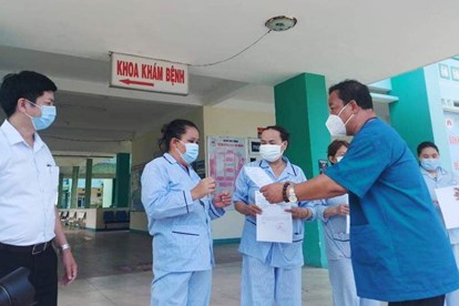 Thêm 8 bệnh nhân Đà Nẵng  được chữa khỏi Covid-19 - Ảnh 1.