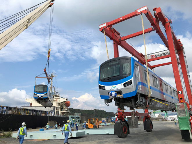 Đoàn tàu đầu tiên của tuyến Metro số 1 chính thức rời Nhật Bản, đang đến TP.HCM - Ảnh 1.