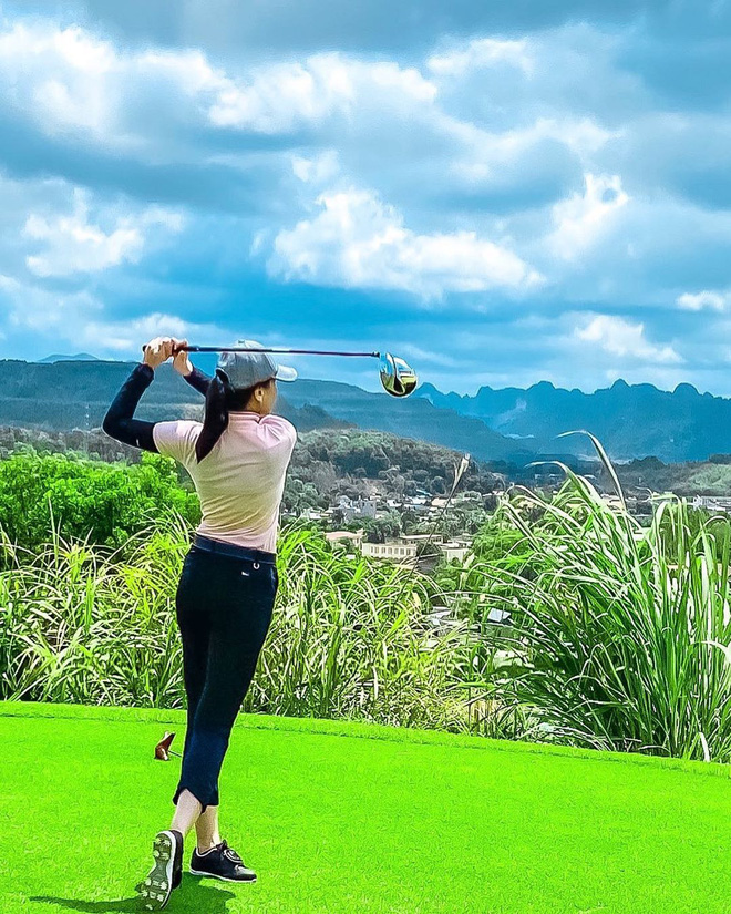 Bắt bài chụp ảnh của dàn gái xinh sân golf, chỉ một bức hình mà khoe đủ combo đẹp - khoẻ - sang - Ảnh 5.