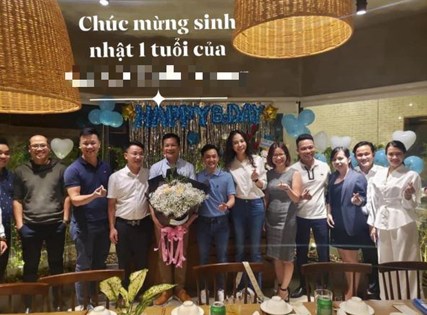 Tụ họp cùng công ty, Đàm Thu Trang chiếm trọn spotlight vì lần đầu lộ body sau 1 tháng sinh: Nuột thế này mà sao cứ giấu mãi? - Ảnh 1.