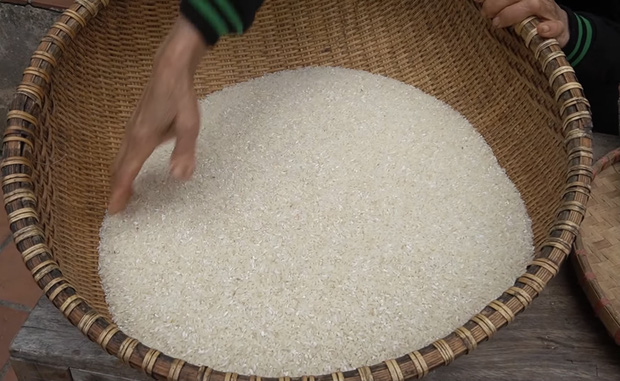 Bà Tân chốt đơn 2020 bằng đĩa cơm tấm trêu ngươi cư dân mạng vì sai công thức trầm trọng, khách ăn chực khen ngon vô lý? - Ảnh 2. Bà Tân chốt đơn 2020 bằng đĩa cơm tấm trêu ngươi cư dân mạng vì sai công thức trầm trọng, khách ăn chực khen ngon vô lý? - Ảnh 2.