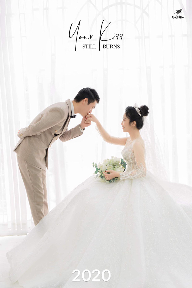 Ai bảo tình đầu dễ toang, vẫn có những người hoàn thành lời hứa 10 năm và cưới luôn chàng trai năm ấy - Ảnh 2. Ai bảo tình đầu dễ toang, vẫn có những người hoàn thành lời hứa 10 năm và cưới luôn chàng trai năm ấy - Ảnh 2.