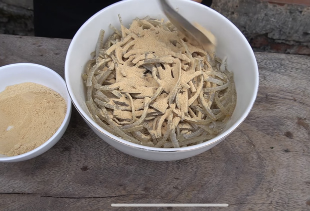 Bà Tân chốt đơn 2020 bằng đĩa cơm tấm trêu ngươi cư dân mạng vì sai công thức trầm trọng, khách ăn chực khen ngon vô lý? - Ảnh 5. Bà Tân chốt đơn 2020 bằng đĩa cơm tấm trêu ngươi cư dân mạng vì sai công thức trầm trọng, khách ăn chực khen ngon vô lý? - Ảnh 5.