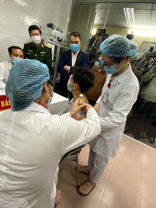 Ngày mai (12/1) Việt Nam tiêm thử nghiệm vaccine COVID-19 liều cao nhất - Ảnh 1.