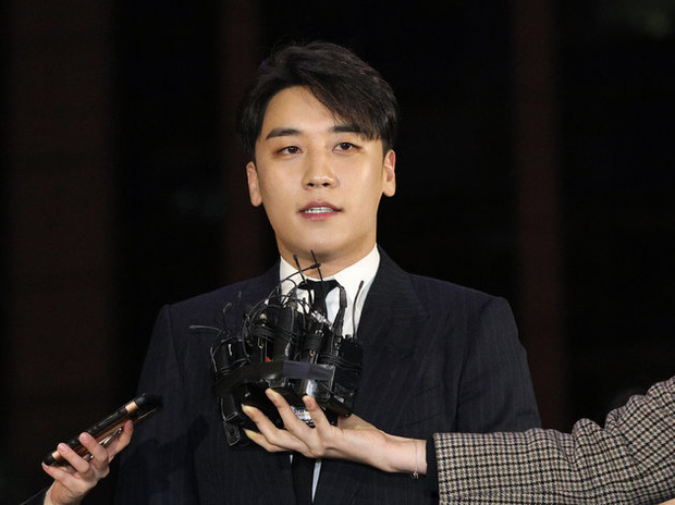 Biến căng: Seungri bị tố hành hung nhân viên của JYP, kéo cả băng đảng đến trả thù vì 1 từ chê bai - Ảnh 1.