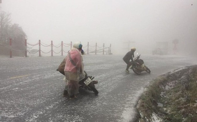 Băng giá, mưa tuyết có thể xuất hiện đêm nay ở Y Tý, dãy Hoàng Liên Sơn