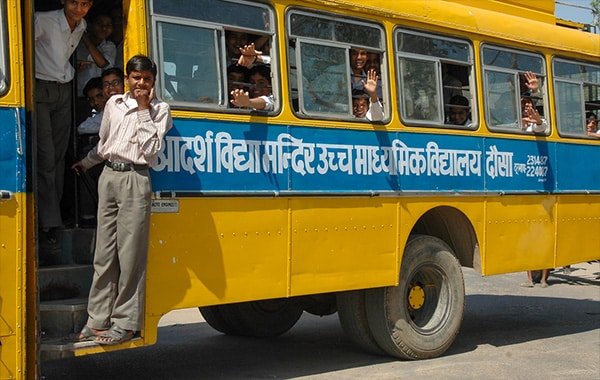Sở giao thông Ấn Độ đổi lịch xe buýt vì lời đề nghị của 1 chú bé - Ảnh 3.