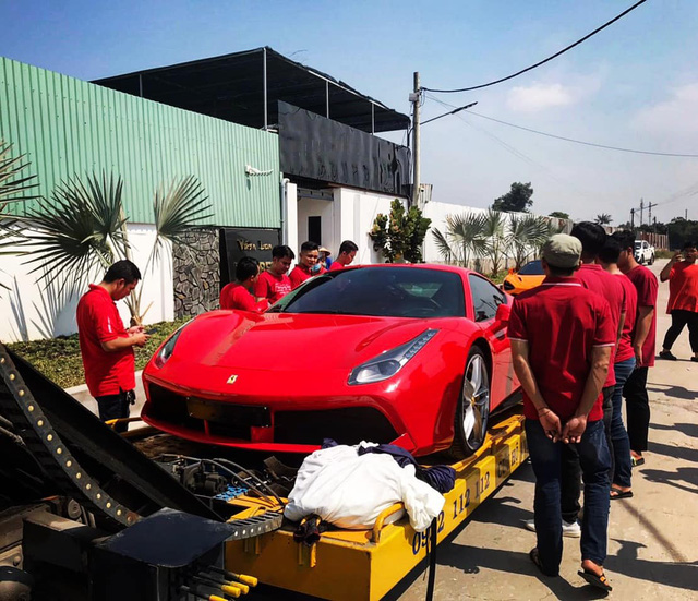 Vừa tậu McLaren 720S từng của Nguyễn Quốc Cường, đại gia lan đột biến lại vung tiền mua Ferrari 488 GTB - Ảnh 4.