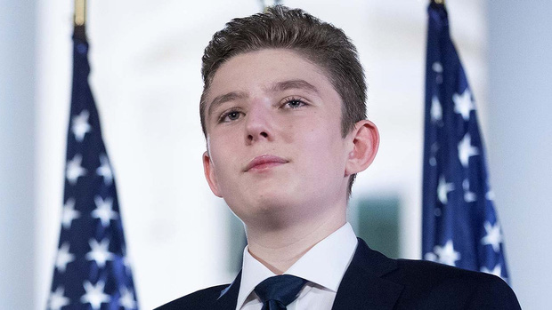 Nhìn lại 4 năm ở Nhà Trắng của cậu ấm Barron Trump: Dậy thì thành công hết nấc nhưng ngày càng làm fan chạnh lòng vì một chi tiết - Ảnh 11.