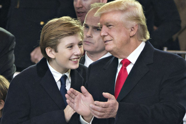 Nhìn lại 4 năm ở Nhà Trắng của cậu ấm Barron Trump: Dậy thì thành công hết nấc nhưng ngày càng làm fan chạnh lòng vì một chi tiết - Ảnh 8.