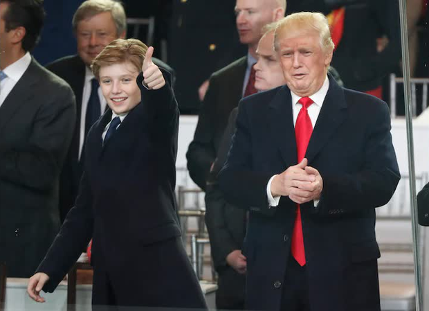 Nhìn lại 4 năm ở Nhà Trắng của cậu ấm Barron Trump: Dậy thì thành công hết nấc nhưng ngày càng làm fan chạnh lòng vì một chi tiết - Ảnh 9.