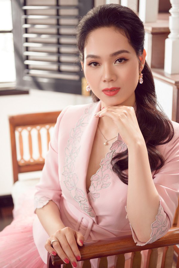Hoa hậu Việt Nam đầu tiên thi Miss World và là người đẹp kín tiếng nhất dàn hậu - Ảnh 6.