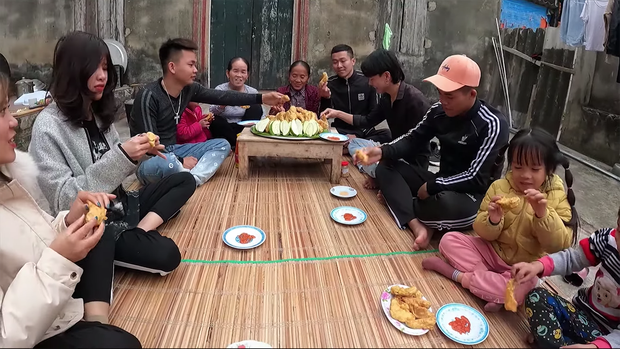 Hiếm khi mới thấy Bà Tân Vlog làm món độc lạ thế này, nghe tên xong nhiều người sẽ phải bất ngờ - Ảnh 3.