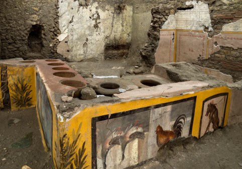 Chấn động giới khảo cổ: Tiệm ăn nhanh từ 2000 năm trước ở La Mã cổ đại với hài cốt bí ẩn bên trong - Ảnh 1.