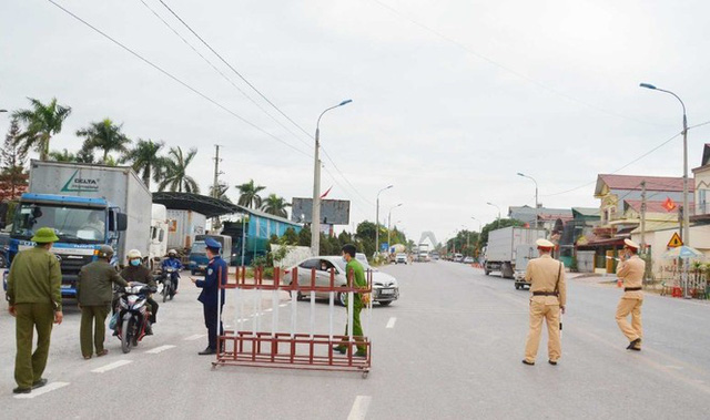 Hà Nội có thêm ca Covid-19 là nhân viên gội đầu; Phong tỏa tạm thời trường ĐH FPT ở HN có SV mắc Covid-19 - Ảnh 2.