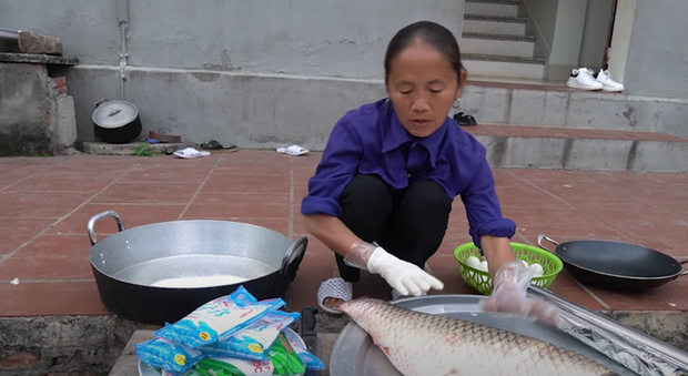 Bà Tân nướng cá cháy đen tưởng thất bại tới nơi, ai ngờ nhờ một chi tiết mà đàn cháu háu ăn xử gọn chỉ còn bộ xương khô? - Ảnh 2.