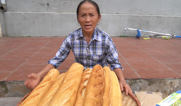 Bà Tân làm bánh mì ngào đường nhưng ra lò y hệt mẹt bún đậu thiếu mỗi chén mắm tôm, các cháu ăn ngon đến nỗi rụng cả tóc! - Ảnh 1.