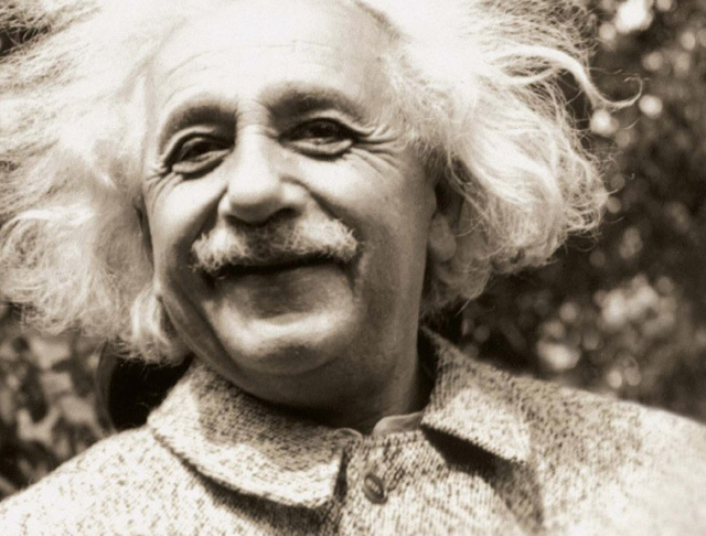 Newton đã làm thế nào để khám phá ra định luật hấp dẫn? Lý giải của thiên tài Einstein khiến ai cũng gật gù: Hóa ra đây chính là thứ duy nhất có thể khiến một người trở nên vĩ đại - Ảnh 1.