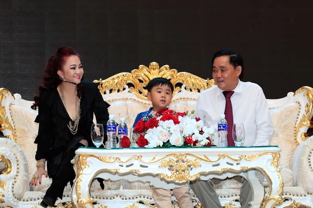 Thiếu gia Đại Nam đã làm gì mà bà Phương Hằng đang “căng như dây đàn” cũng phải bật cười? - Ảnh 1. Thiếu gia Đại Nam đã làm gì mà bà Phương Hằng đang “căng như dây đàn” cũng phải bật cười? - Ảnh 1.