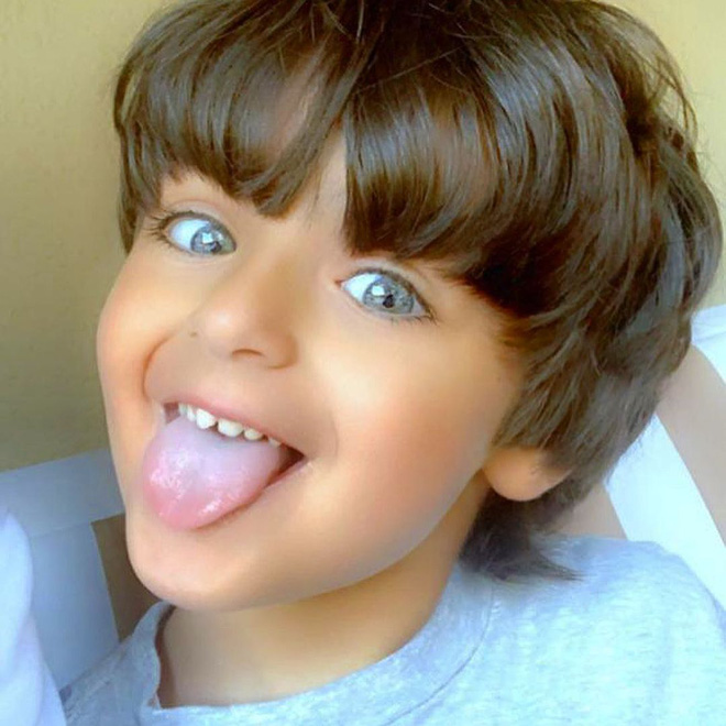 “Trai đẹp bị trục xuất” từng gây bão MXH lấy vợ bị chê kém sắc nhưng nhìn con trai dân tình xuýt xoa hết lời - Ảnh 11. “Trai đẹp bị trục xuất” từng gây bão MXH lấy vợ bị chê kém sắc nhưng nhìn con trai dân tình xuýt xoa hết lời - Ảnh 11.