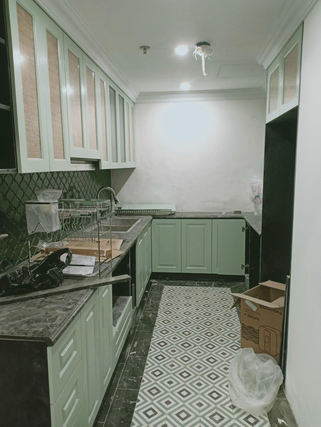 Ngôi nhà phong cách Indochine của đôi vợ chồng trẻ: Chi 700 triệu để mang cảm giác Hà Nội đầy tinh tế vào từng góc nhà - Ảnh 13. Ngôi nhà phong cách Indochine của đôi vợ chồng trẻ: Chi 700 triệu để mang cảm giác Hà Nội đầy tinh tế vào từng góc nhà - Ảnh 13.