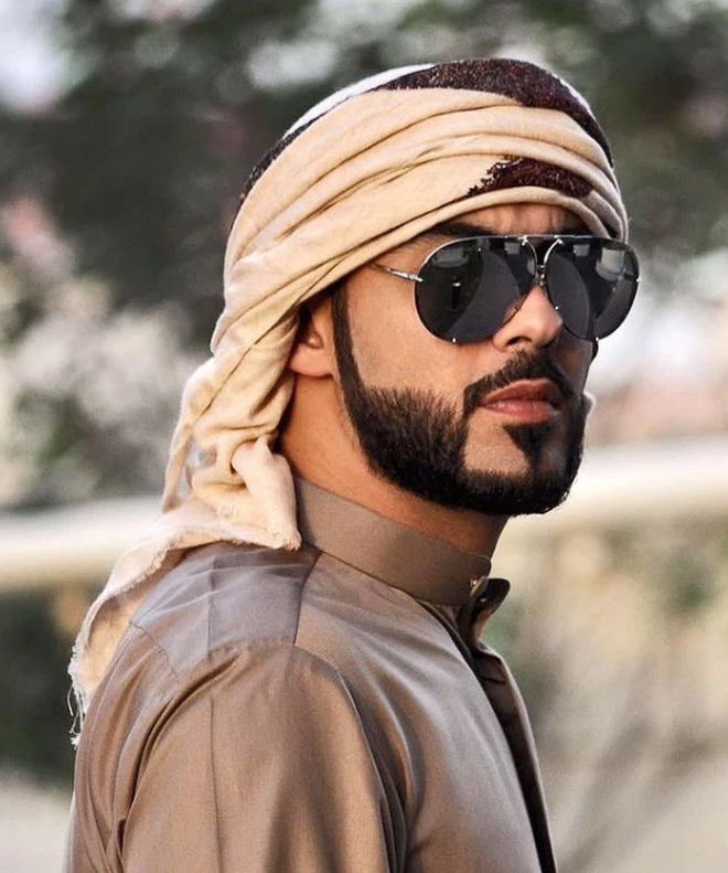 “Trai đẹp bị trục xuất” từng gây bão MXH lấy vợ bị chê kém sắc nhưng nhìn con trai dân tình xuýt xoa hết lời - Ảnh 3. “Trai đẹp bị trục xuất” từng gây bão MXH lấy vợ bị chê kém sắc nhưng nhìn con trai dân tình xuýt xoa hết lời - Ảnh 3.