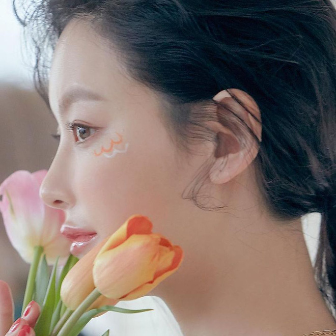 Muốn kiểm chứng thế nào là dao kéo thành công bậc nhất, nhất định phải xem màn lột xác như đổi đầu của dàn mỹ nhân Hàn này - Ảnh 49.