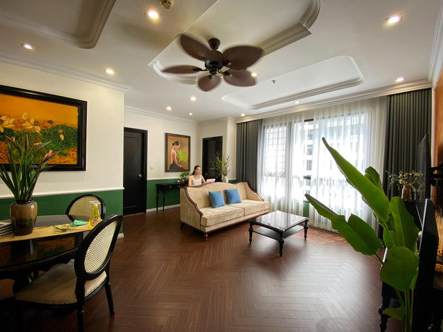 Ngôi nhà phong cách Indochine của đôi vợ chồng trẻ: Chi 700 triệu để mang cảm giác Hà Nội đầy tinh tế vào từng góc nhà - Ảnh 7. Ngôi nhà phong cách Indochine của đôi vợ chồng trẻ: Chi 700 triệu để mang cảm giác Hà Nội đầy tinh tế vào từng góc nhà - Ảnh 7.