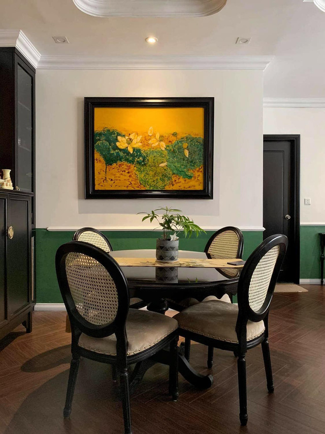 Ngôi nhà phong cách Indochine của đôi vợ chồng trẻ: Chi 700 triệu để mang cảm giác Hà Nội đầy tinh tế vào từng góc nhà - Ảnh 8. Ngôi nhà phong cách Indochine của đôi vợ chồng trẻ: Chi 700 triệu để mang cảm giác Hà Nội đầy tinh tế vào từng góc nhà - Ảnh 8.