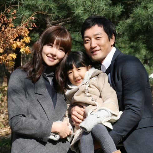 Đời bi kịch của nữ diễn viên xứ Hàn: Chồng bị anh họ sát hại để chiếm 1360 tỷ thừa kế, con gái 7 tuổi giờ luôn hỏi bố ở đâu - Ảnh 2.