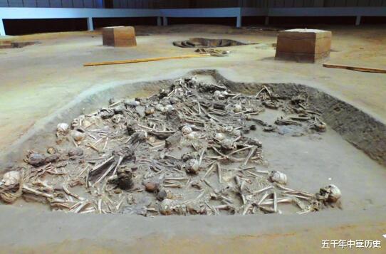 Khai quật khu di tích thời tiền sử phát hiện 97 bộ xương người, thân thế và chân tướng về cái chết của họ từ 5000 năm trước gây ớn lạnh - Ảnh 3.