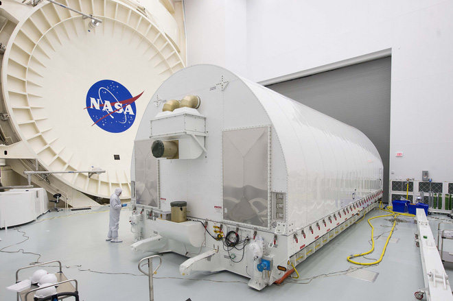 Phương pháp ship kính viễn vọng James Webb đặc biệt của NASA: một hộp kính nặng 76 tấn, dài 33,5 mét - Ảnh 1.