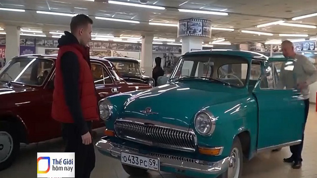 Chiêm ngưỡng bảo tàng xe hơi cổ tại Nga - Ảnh 2.