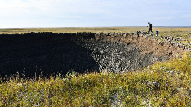 Hàng chục chiếc hố hình phễu khổng lồ được phát hiện ở Siberia, chúng đến từ đâu? - Ảnh 11.