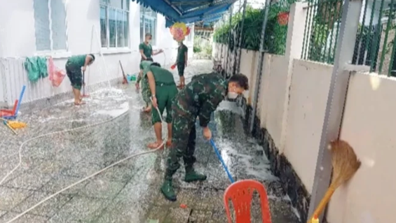 Ai ở nhà hay bị mẹ mắng vì không dọn phòng thì vào mà xem các chú bộ đội này: Phải theo học tác phong 1 chuyến quá! - Ảnh 4.