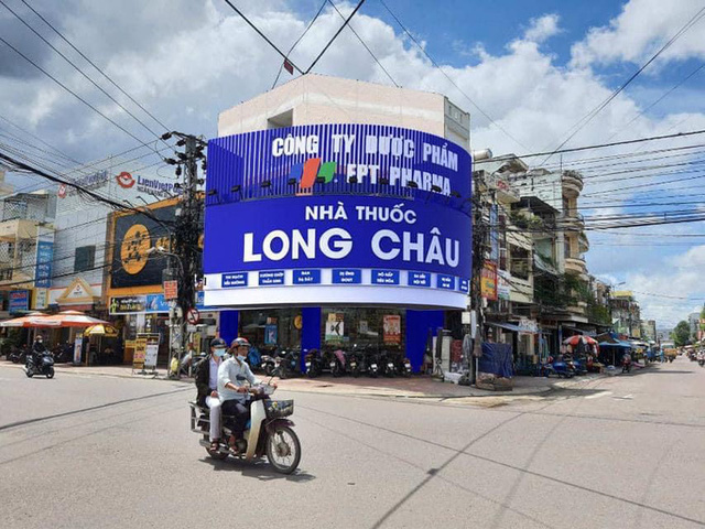 Vì sao FPT Retail thuê lại mặt bằng ở Bình Định cao hơn Thế Giới Di Động? - Ảnh 1.