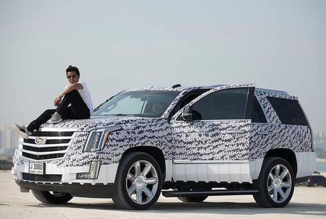 Bộ sưu tập xe khủng của rich kid giàu nhất Dubai: Đã toàn Rolls-Royce lại còn dán decal đắt khét của Supreme, LV - Ảnh 10.
