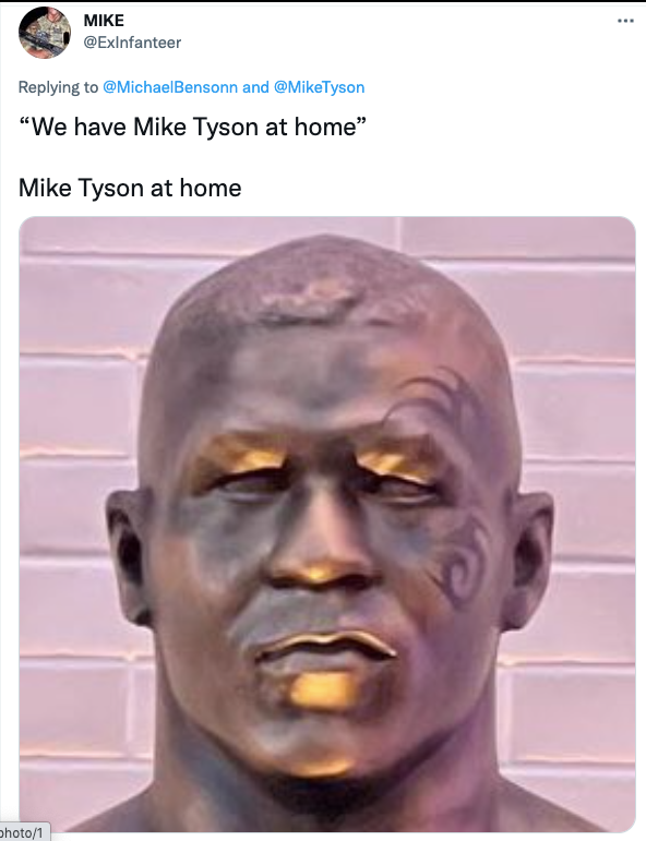 Fan bất ngờ khi chứng kiến bức tượng cao 3m được làm riêng cho Mike Tyson: Trông chẳng giống bản gốc - Ảnh 5.