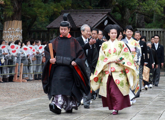 Ngắm đám cưới hoành tráng của loạt Công chúa Nhật gả đi trong vinh quang, chúc phúc: Nhìn sang Mako mà xót xa vì quá đỗi khác biệt! - Ảnh 7.