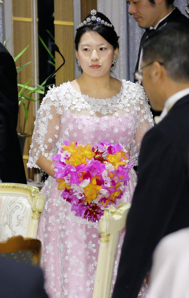 Ngắm đám cưới hoành tráng của loạt Công chúa Nhật gả đi trong vinh quang, chúc phúc: Nhìn sang Mako mà xót xa vì quá đỗi khác biệt! - Ảnh 9.