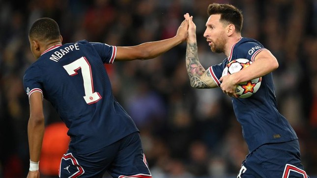 Lỡ mồm nịnh Messi, HLV PSG làm mất lòng Neymar và Mbappe - Ảnh 1.