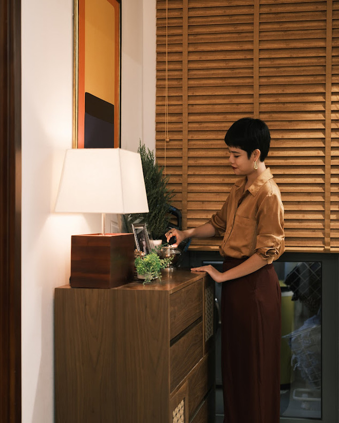 Thay đổi lối sống, vợ chồng stylist chi 300 triệu độ lại căn hộ ở Sài Gòn theo phong cách Mid-century Modern cực chất - Ảnh 24.