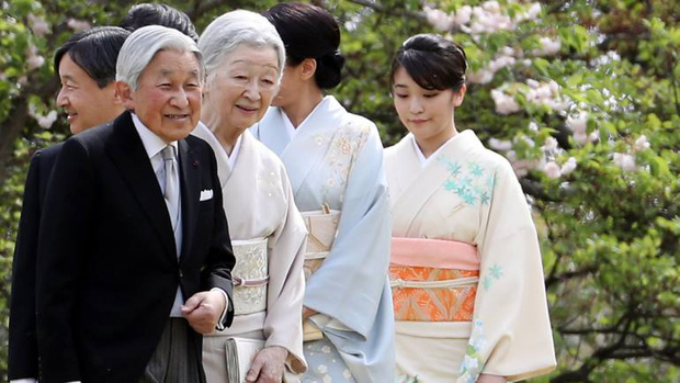 Công chúa Nhật đối mặt với 1 mối nguy lớn sau khi bị xóa tên khỏi gia phả hoàng tộc, đặc biệt nếu cùng chồng chuyển tới Mỹ - Ảnh 2.