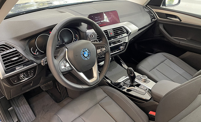 Khan hàng, BMW X3 vẫn giảm giá 170 triệu đồng tại đại lý, cạnh tranh khốc liệt với Mercedes-Benz GLC trong mùa dịch - Ảnh 4.