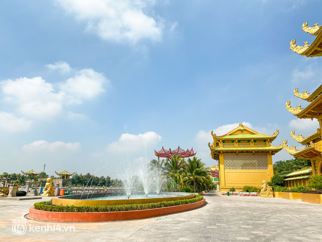 Bà Phương Hằng đã nói là làm: Sau nửa năm, Đại Nam vẫn còn nguyên vẹn, choáng váng với kiến trúc bên trong! - Ảnh 2.