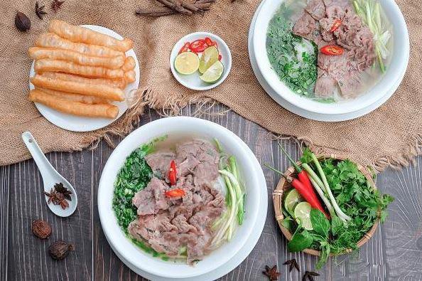 Phù thủy nấu phở chia sẻ bí quyết nấu phở thơm ngon chuẩn nhà hàng - Ảnh 1.