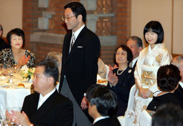 3 chàng rể thường dân của Hoàng gia Nhật: Chàng trai mồ côi hay người đức cao vọng trọng cũng không ai bị hắt hủi như chồng Mako - Ảnh 4.