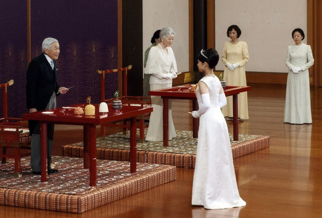 3 chàng rể thường dân của Hoàng gia Nhật: Chàng trai mồ côi hay người đức cao vọng trọng cũng không ai bị hắt hủi như chồng Mako - Ảnh 7.
