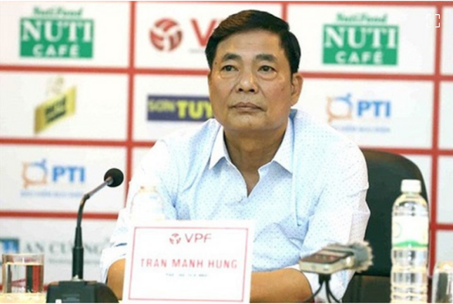 Ông Văn Trần Hoàn: Nợ của chủ tịch cũ, FIFA nếu phạt tôi, 1 phút trả xong! - Ảnh 1.